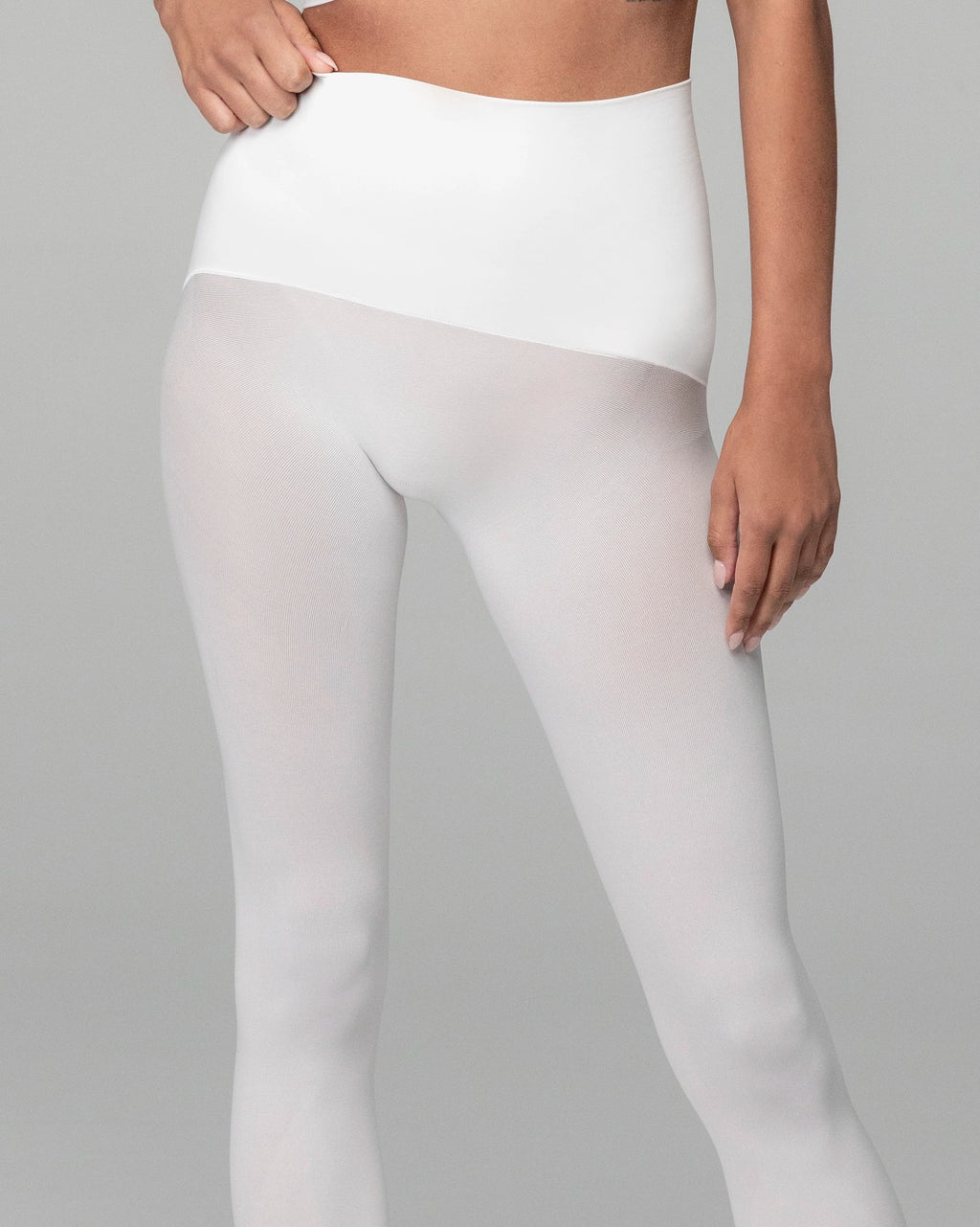 PLAY - FREE HUGGING SEAMLESS TIGHTS - OPAQUE