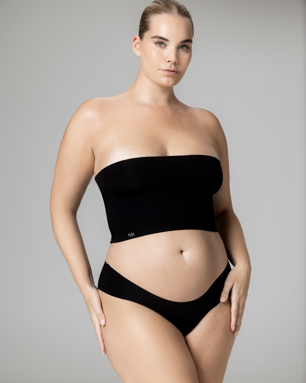 BARE - BIKINI
