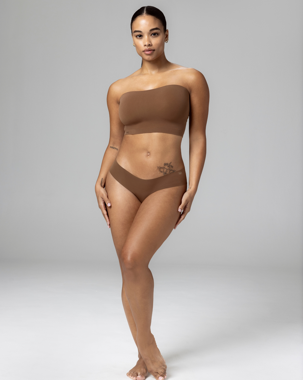BARE - BIKINI