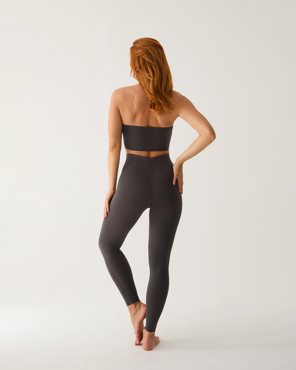 CONTOUR COMPRESSION SLIM LEGGINGS