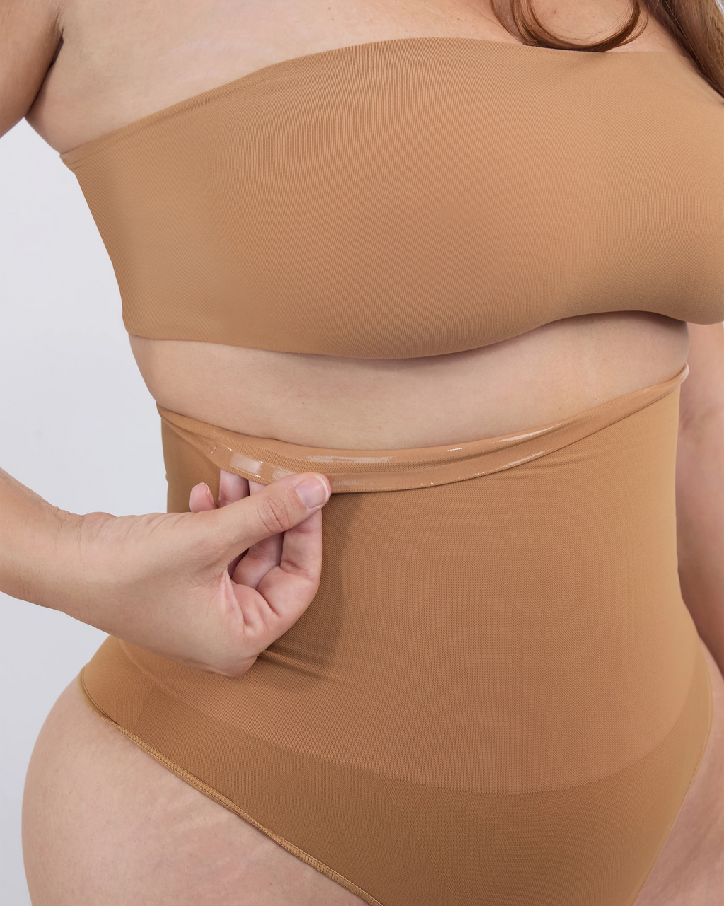 SCULPT SHAPING THONG