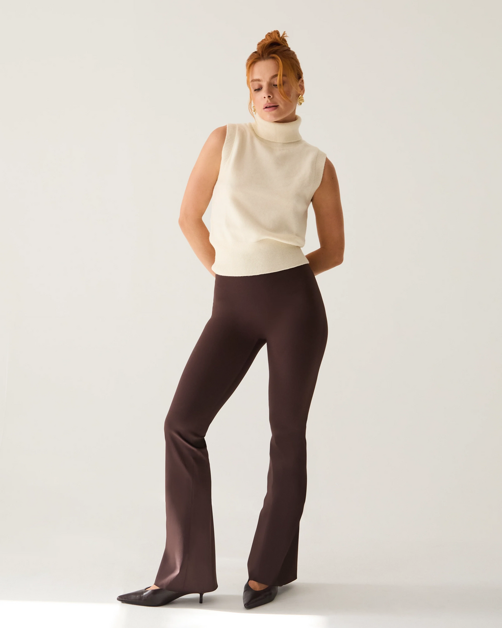 CONTOUR COMPRESSION BOOTCUT LEGGINGS