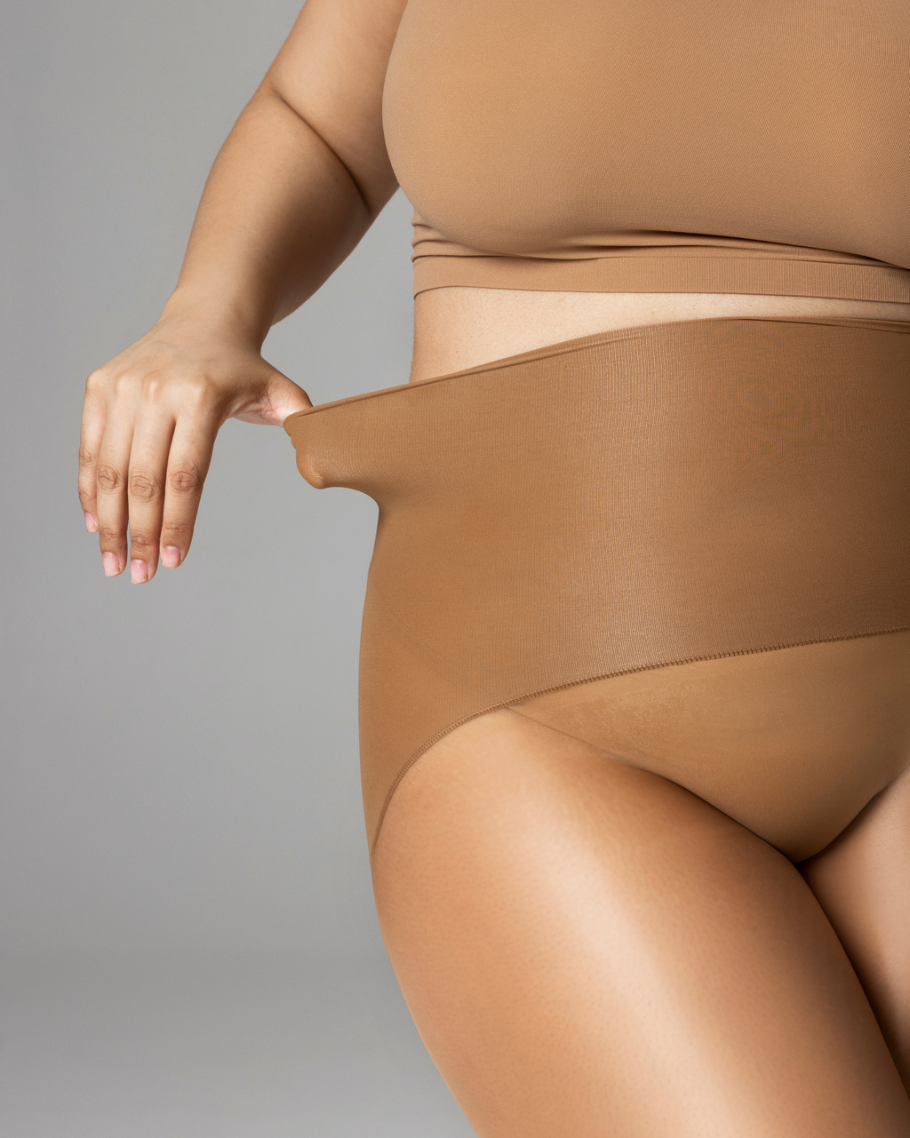 PLAY - FREE HUGGING SEAMLESS TIGHTS  - GLOSS