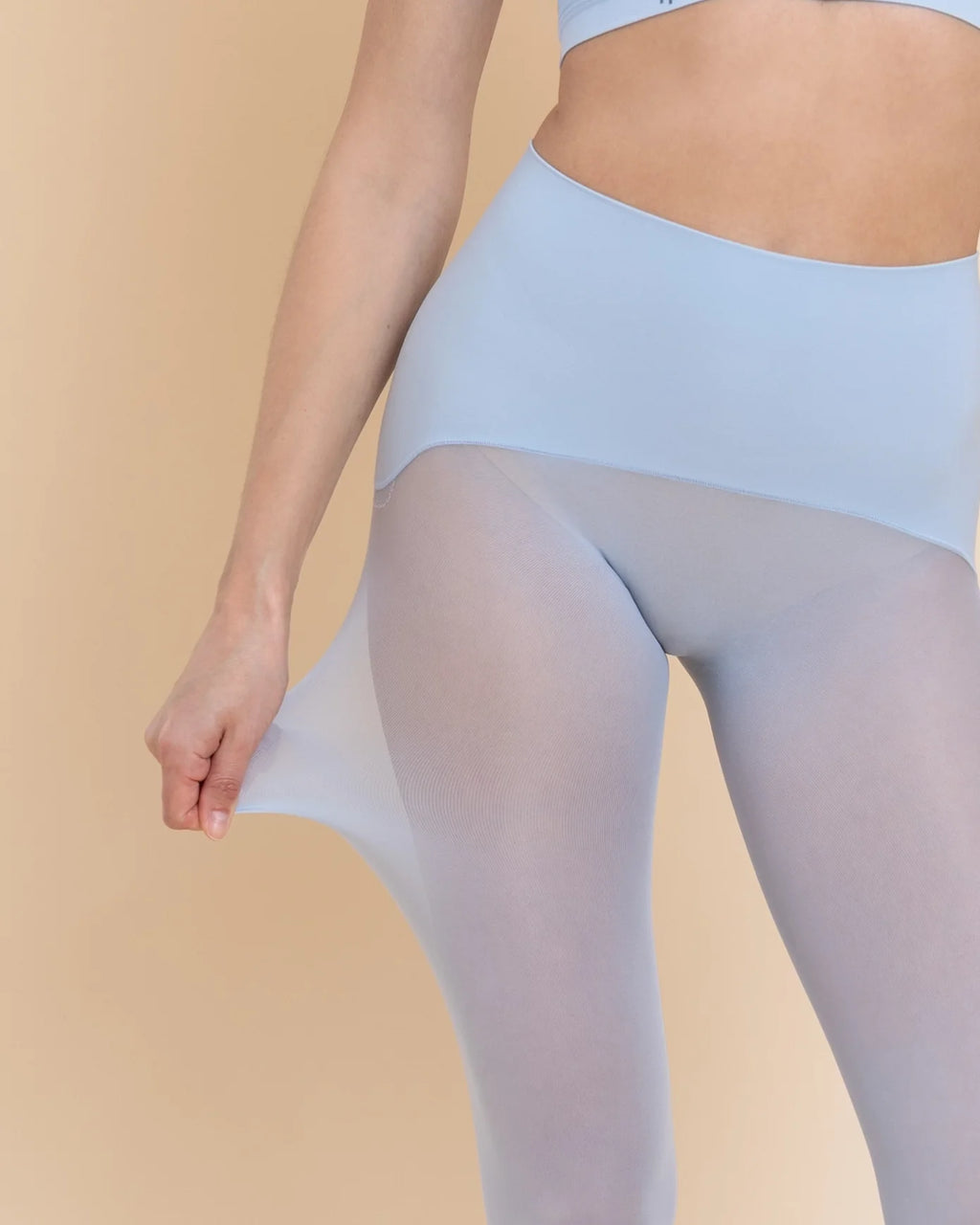 PLAY - FREE HUGGING SEAMLESS TIGHTS - SEMI OPAQUE