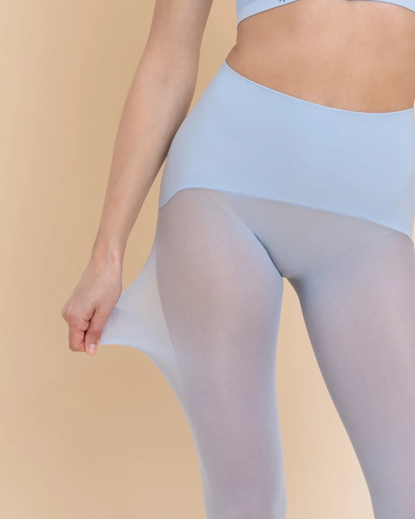 PLAY - FREE HUGGING SEAMLESS TIGHTS - SEMI OPAQUE